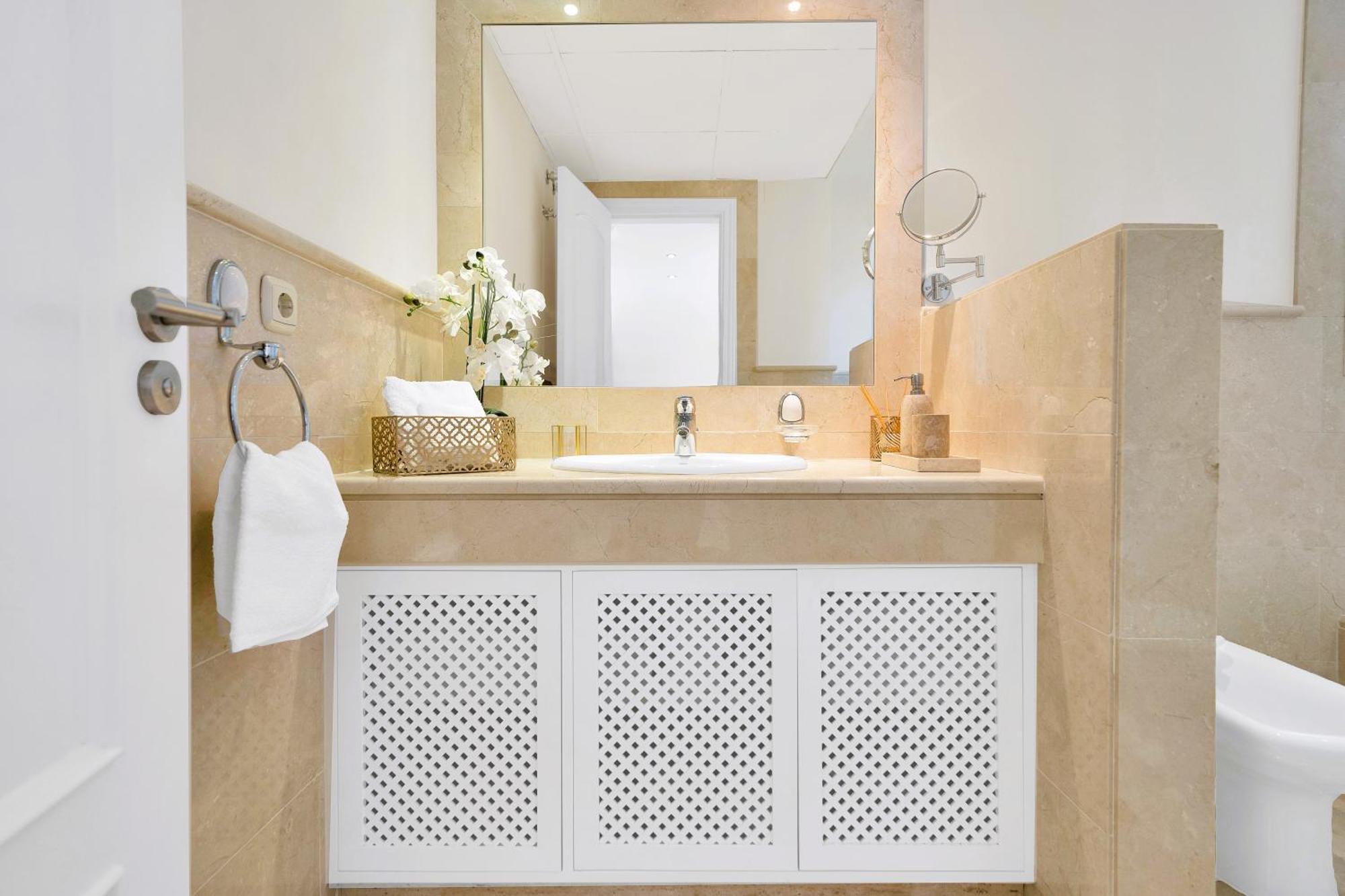 Luxury Penthouse With Sea Views In Marbella Golden Mile, Puente Romano Area Bagian luar foto